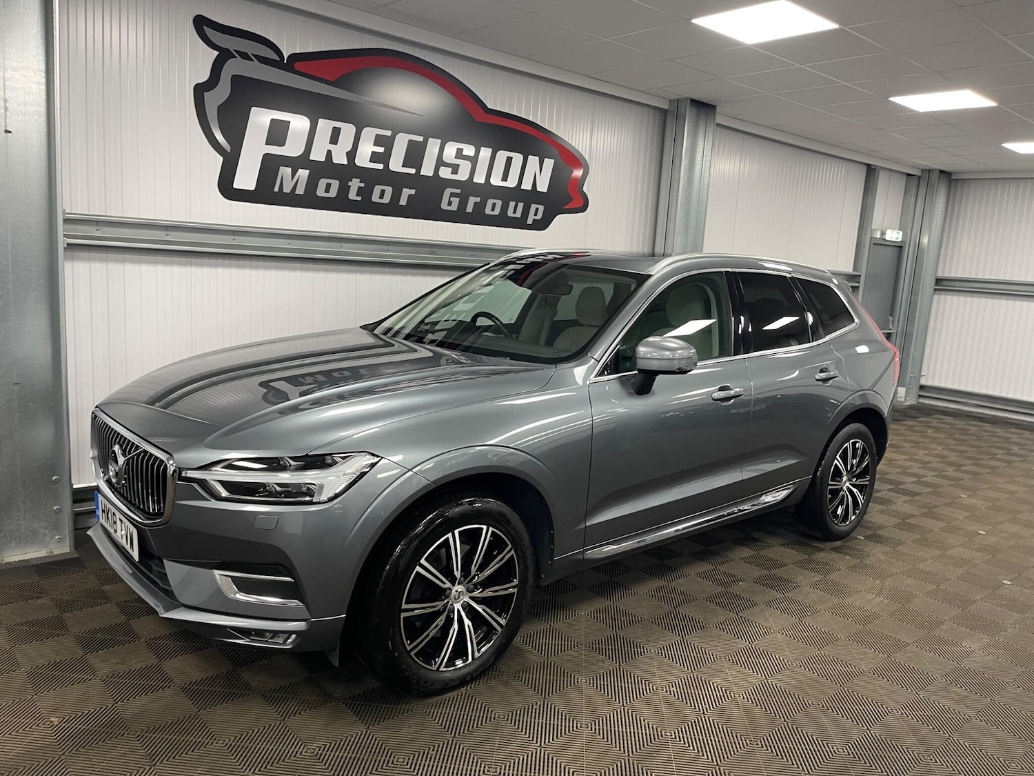 Used Volvo XC60 2018 for sale - 78157448: Photo 9