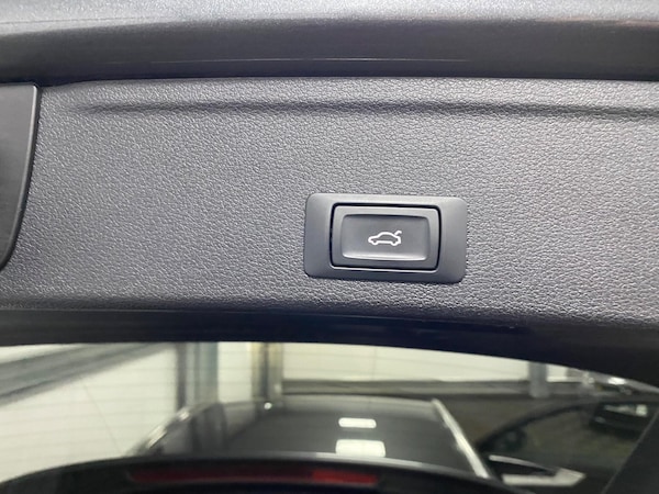 Used Audi A4 2017 for sale - 76326230: Photo 40