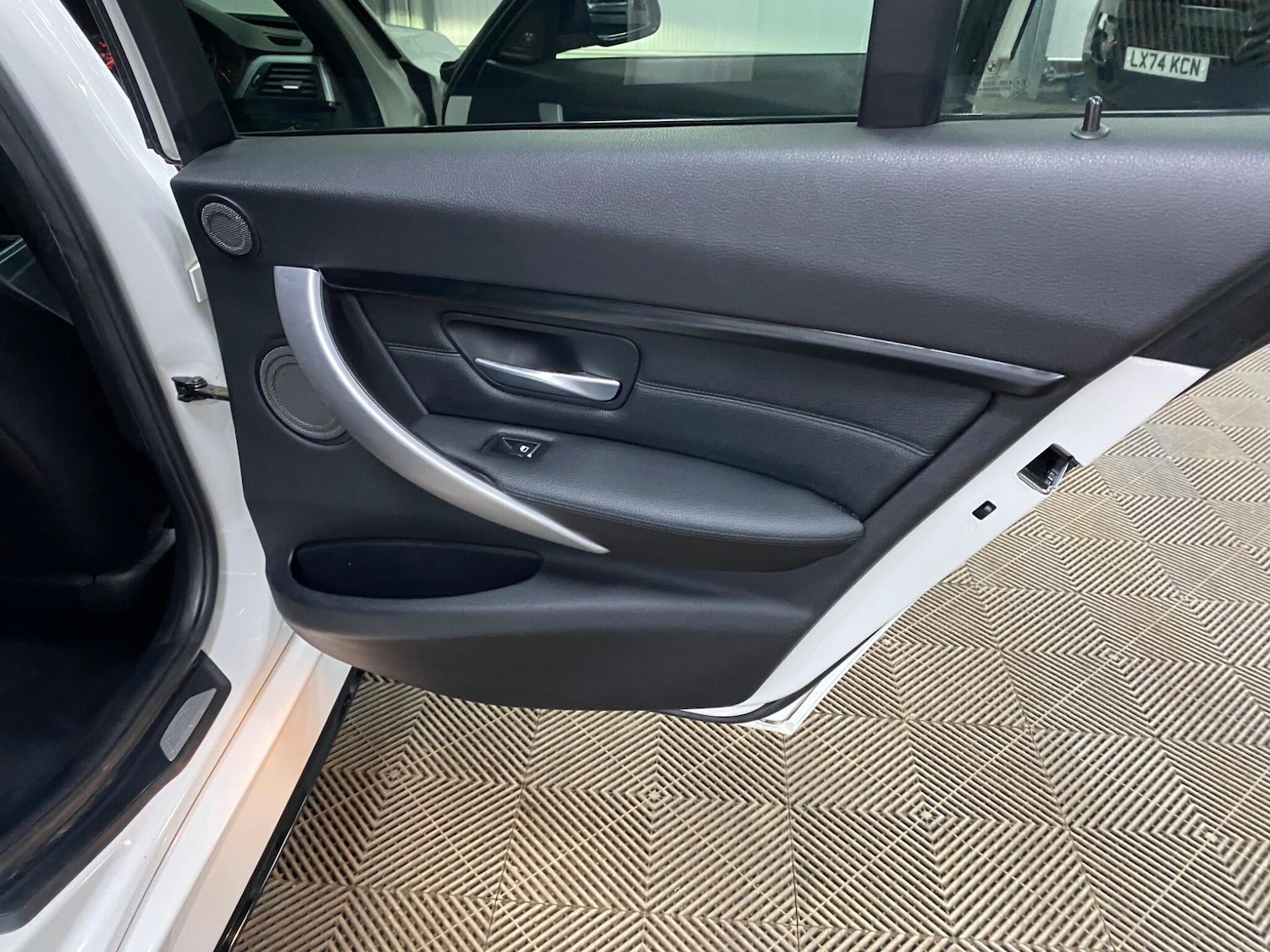 Used BMW 3 Series 2016 for sale - 77377027: Photo 46