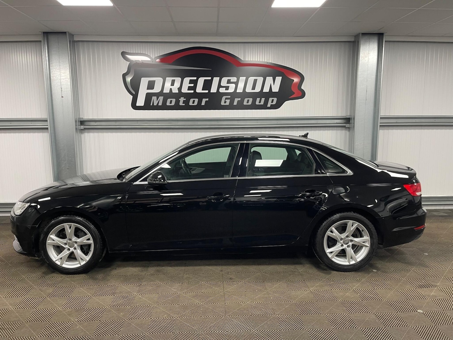 Used Audi A4 2018 for sale - 78085821: Photo 14