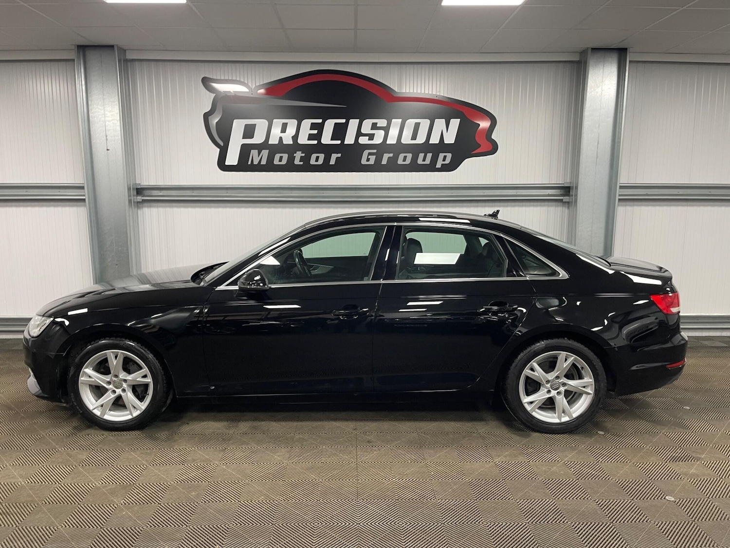 Used Audi A4 2018 for sale - 78085821: Photo 17