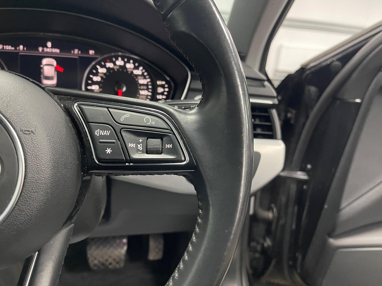 Used Audi A4 2018 for sale - 78085821: Photo 39