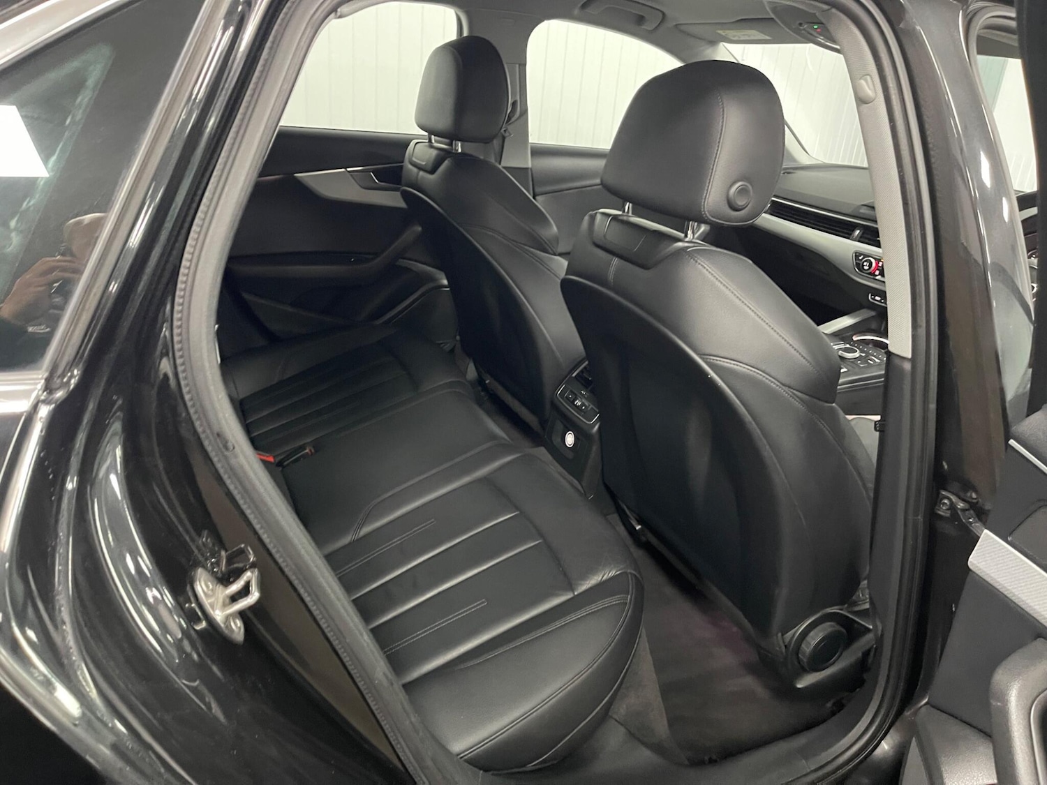 Used Audi A4 2018 for sale - 78085821: Photo 40