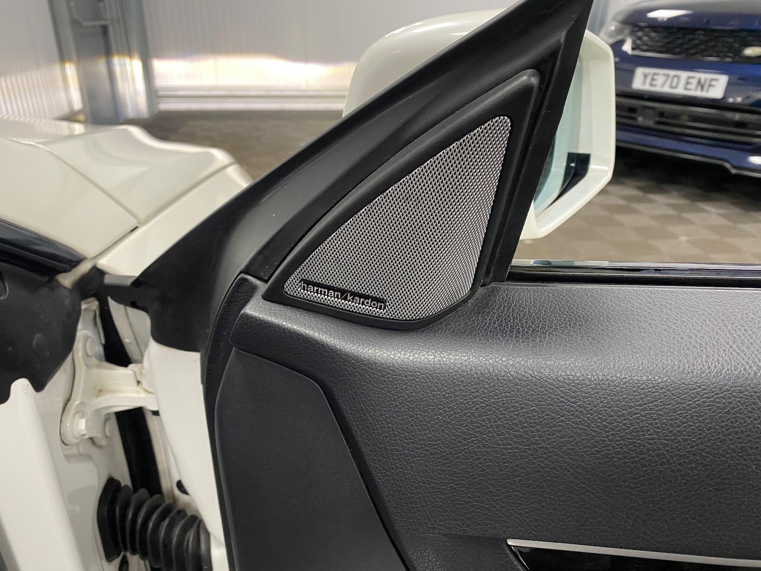 Used Mercedes-Benz E Class 2014 for sale - 77067309: Photo 38