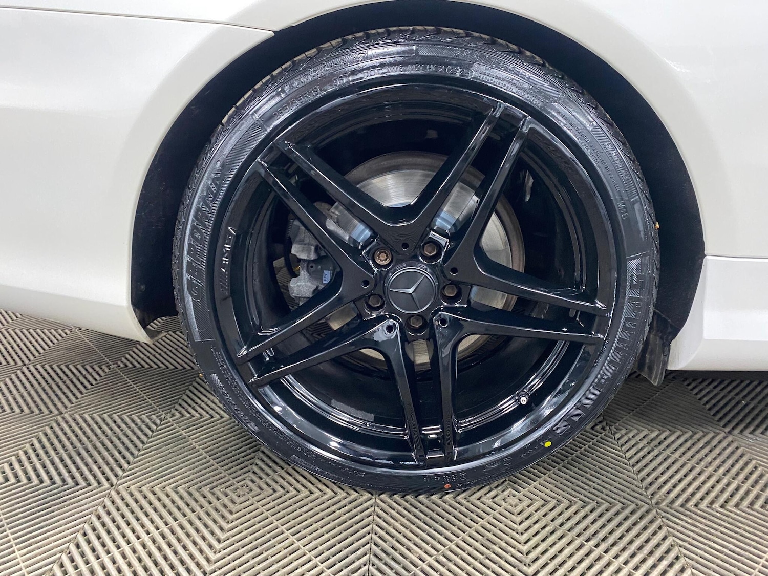 Used Mercedes-Benz E Class 2014 for sale - 77067309: Photo 44