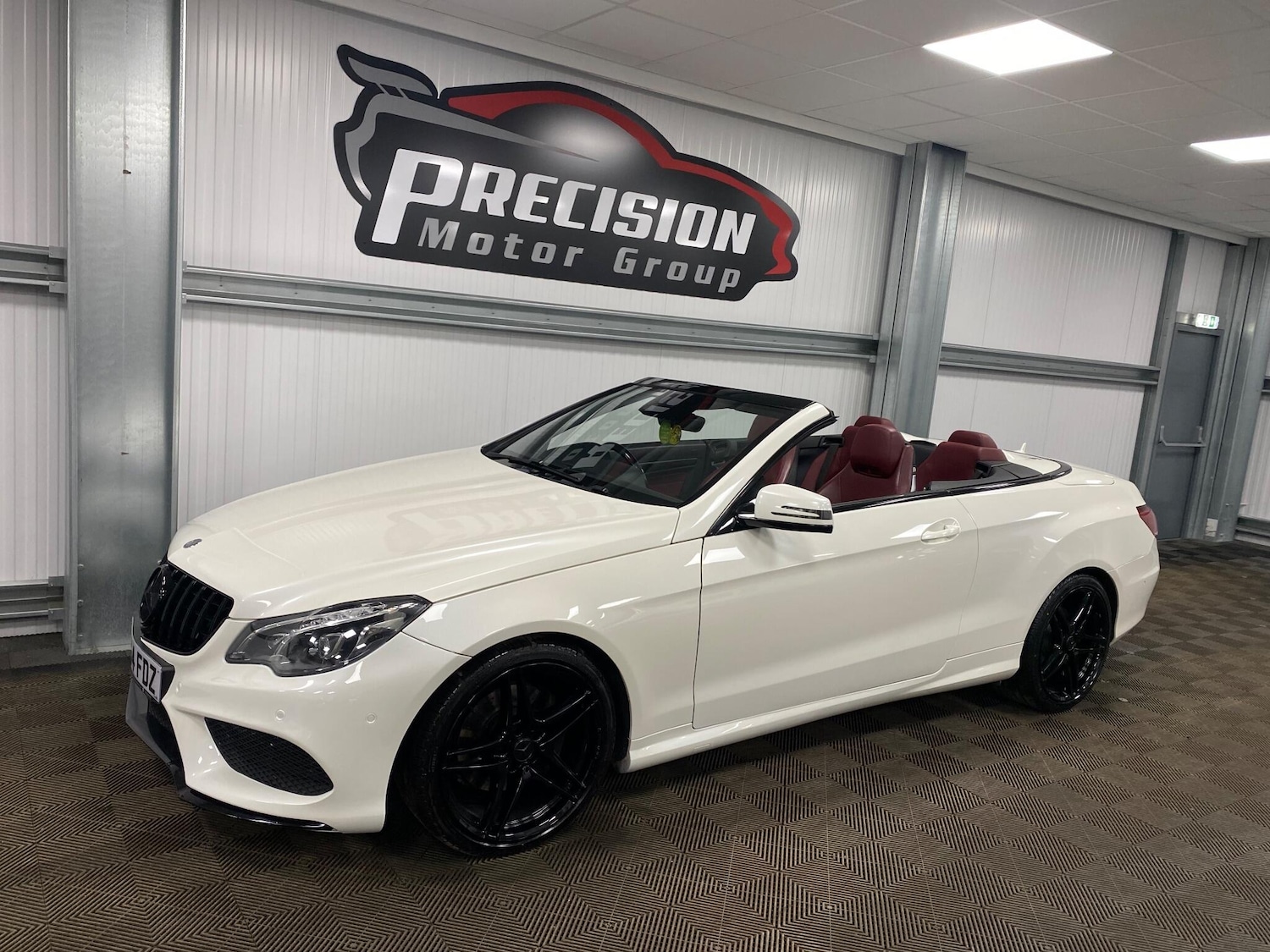 Used Mercedes-Benz E Class 2014 for sale - 77067309: Photo 5