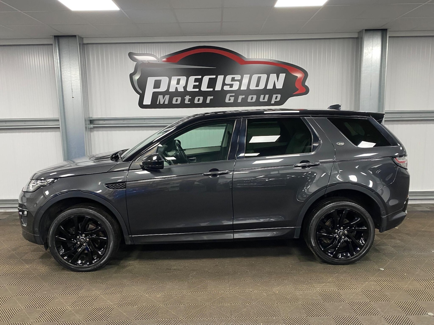 Used Land Rover Discovery Sport 2018 for sale - 76537957: Photo 15
