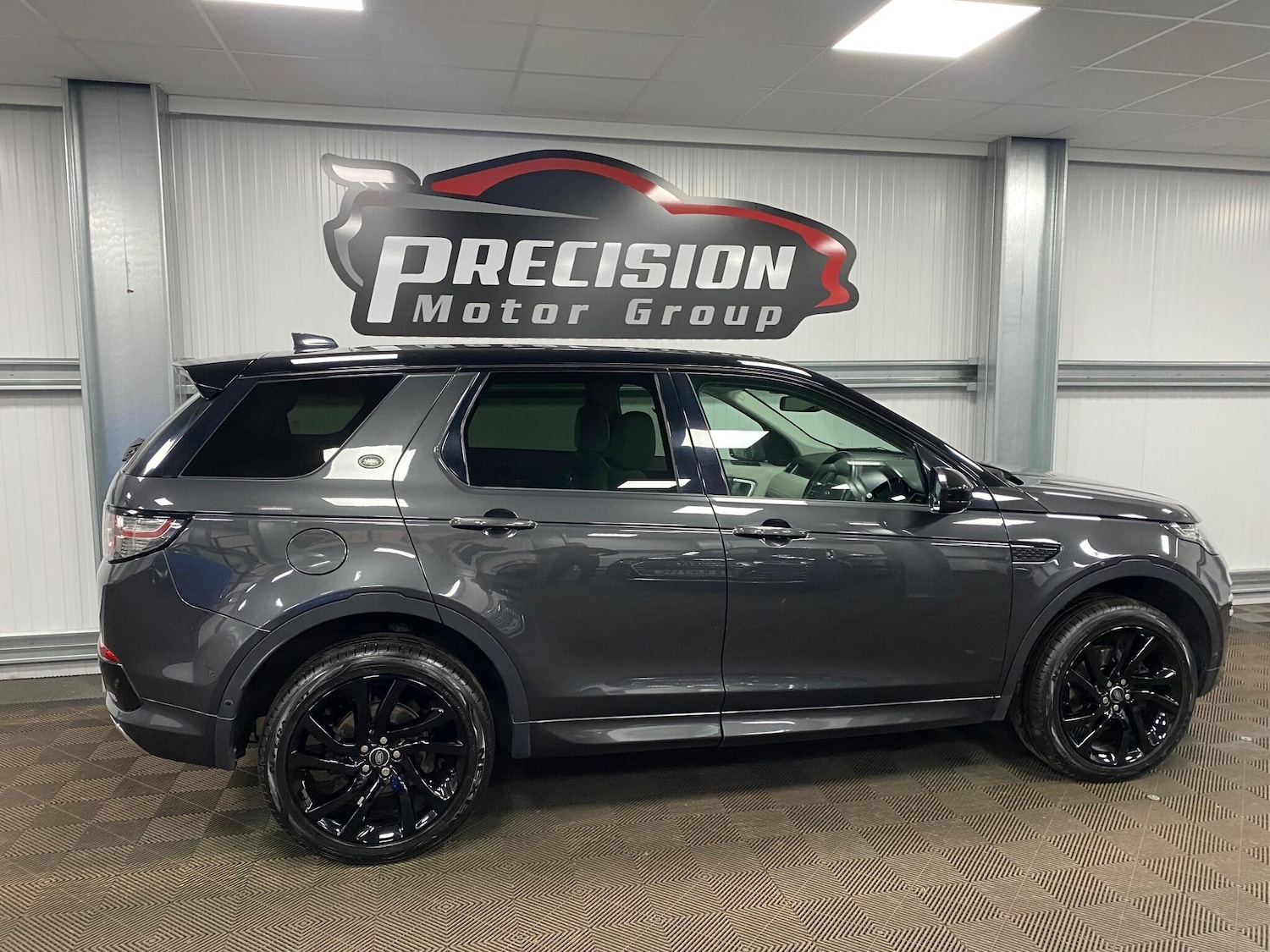 Used Land Rover Discovery Sport 2018 for sale - 76537957: Photo 25