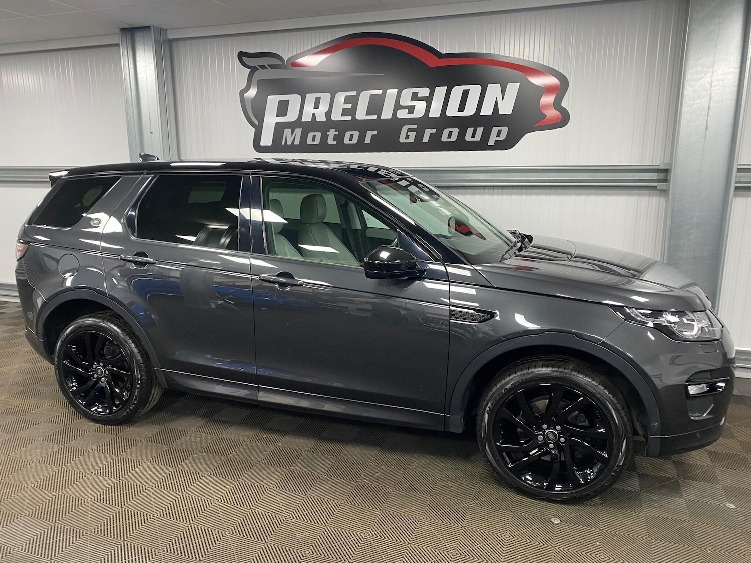 Used Land Rover Discovery Sport 2018 for sale - 76537957: Photo 27