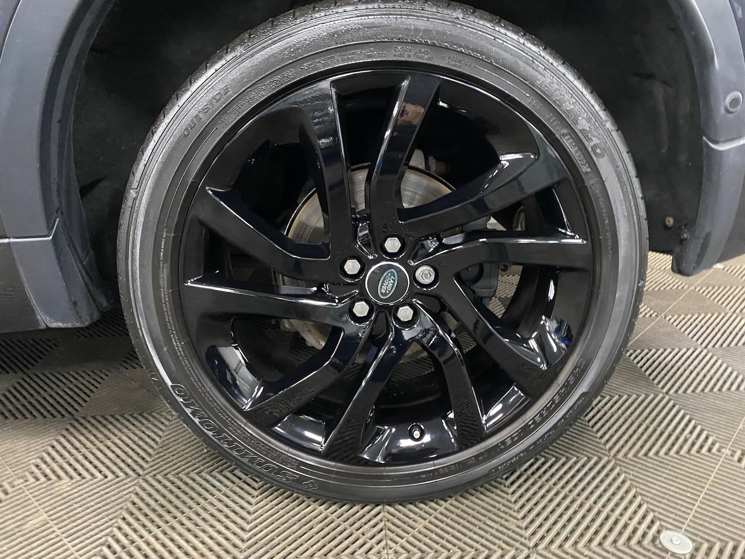 Used Land Rover Discovery Sport 2018 for sale - 76537957: Photo 54