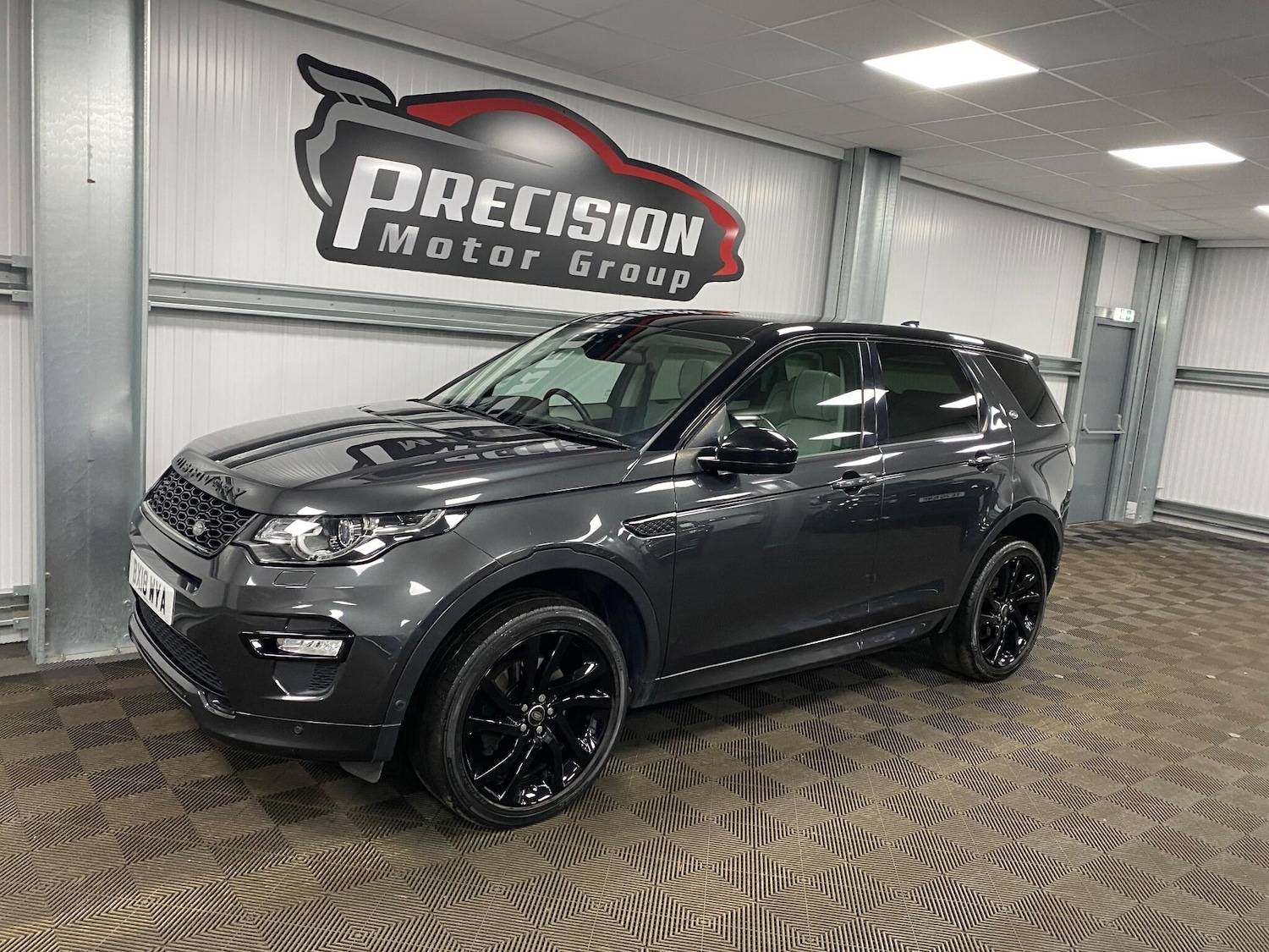 Used Land Rover Discovery Sport 2018 for sale - 76537957: Photo 6
