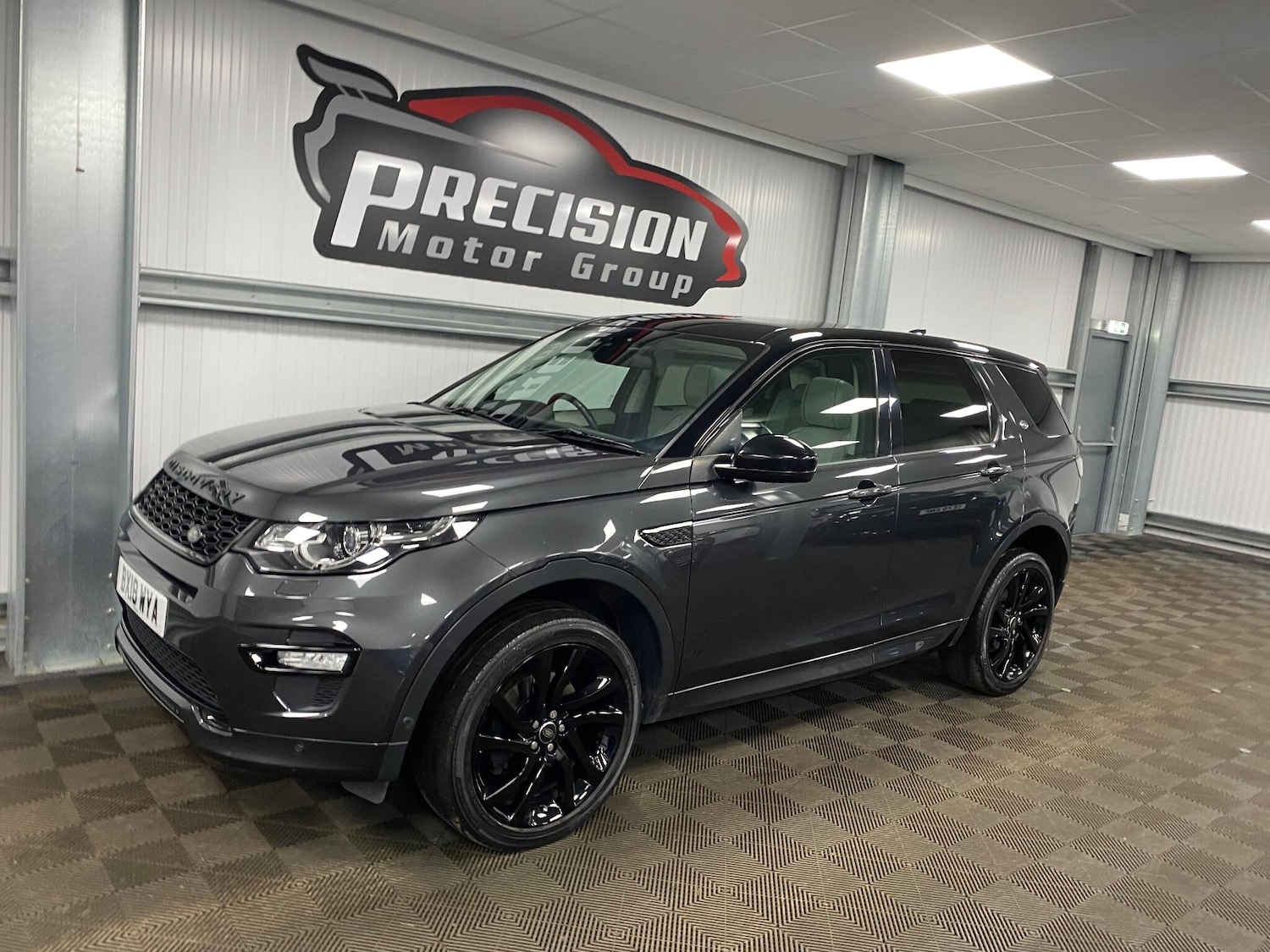 Used Land Rover Discovery Sport 2018 for sale - 76537957: Photo 9