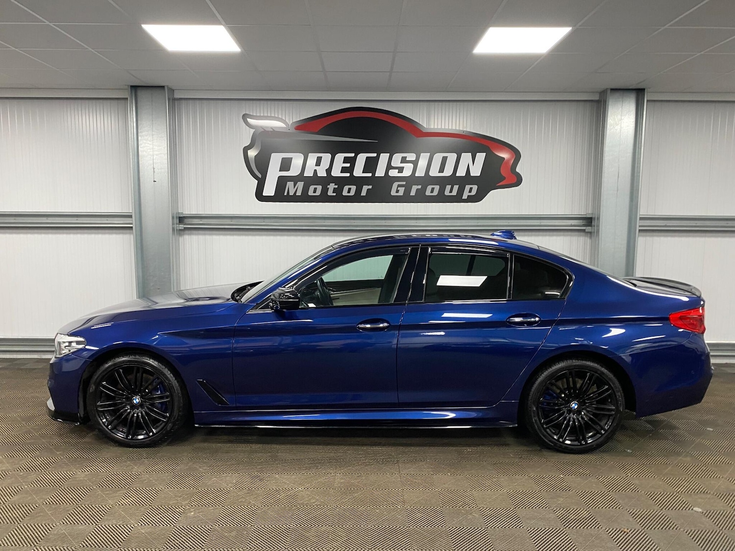 Used BMW 5 Series 2017 for sale - 76866581: Photo 14