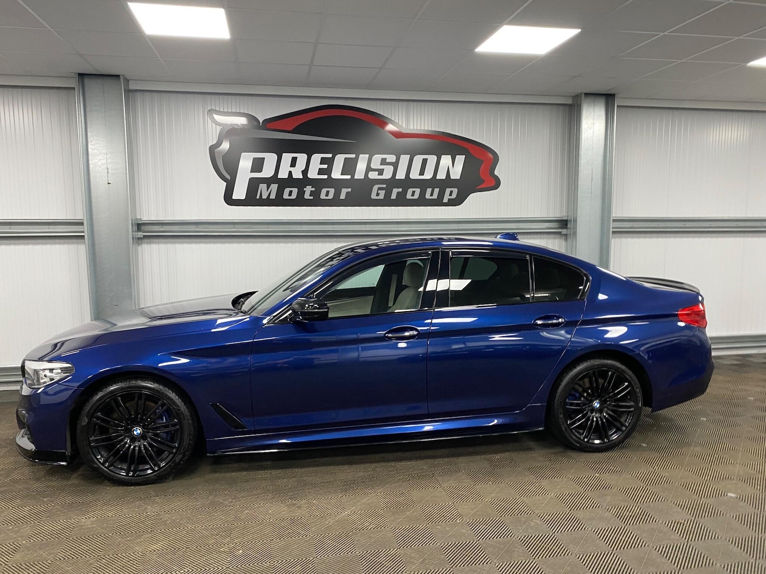 Used BMW 5 Series 2017 for sale - 76866581: Photo 16