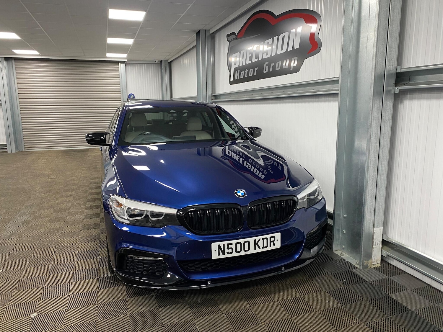 Used BMW 5 Series 2017 for sale - 76866581: Photo 2