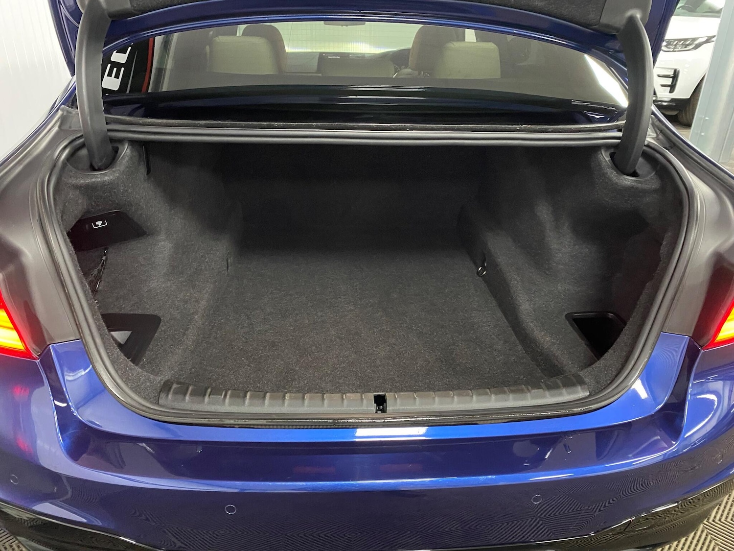 Used BMW 5 Series 2017 for sale - 76866581: Photo 46