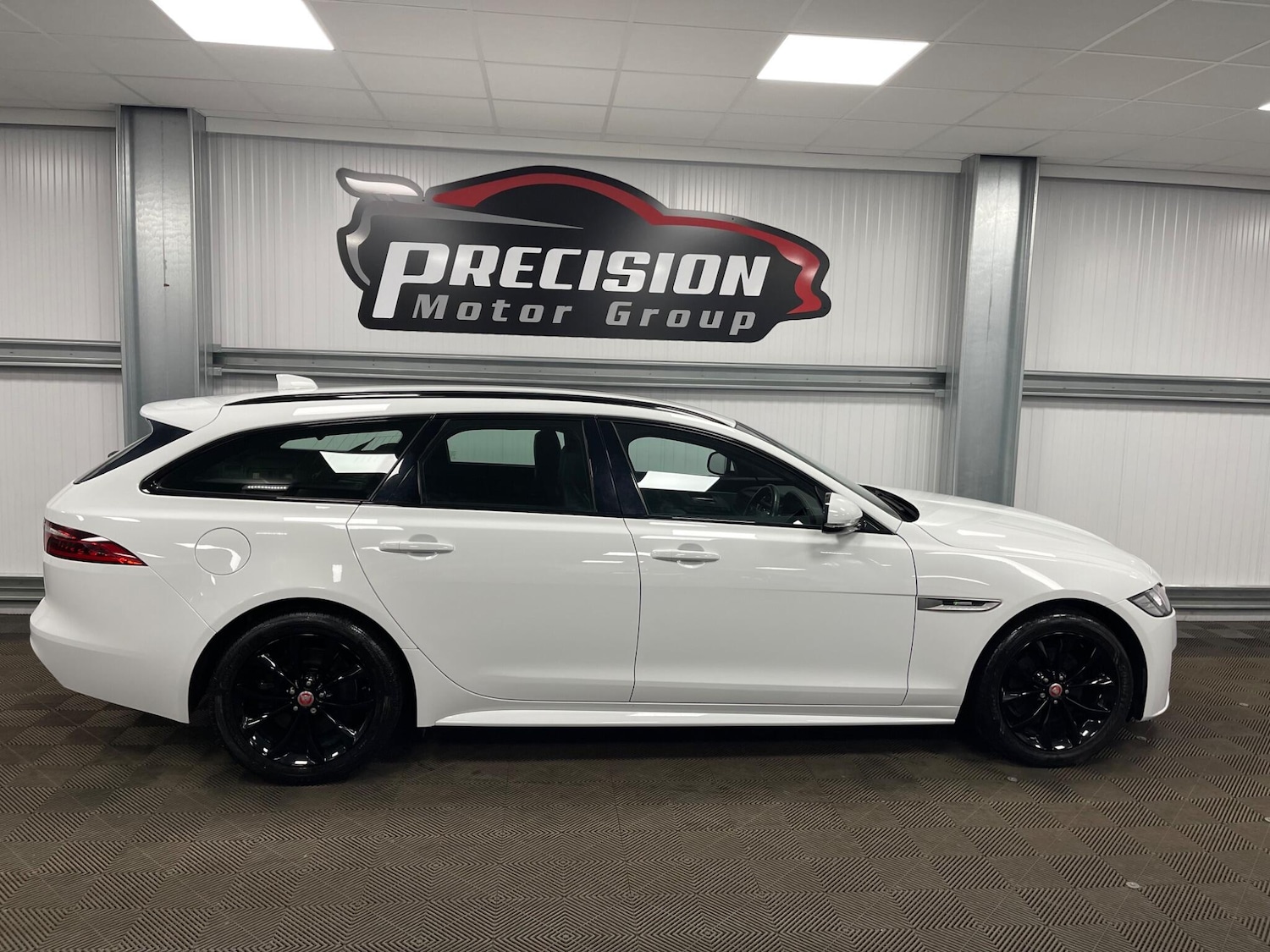 Used Jaguar XF 2018 for sale - 78085714: Photo 28