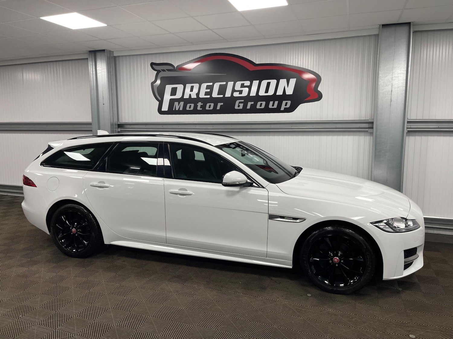 Used Jaguar XF 2018 for sale - 78085714: Photo 29