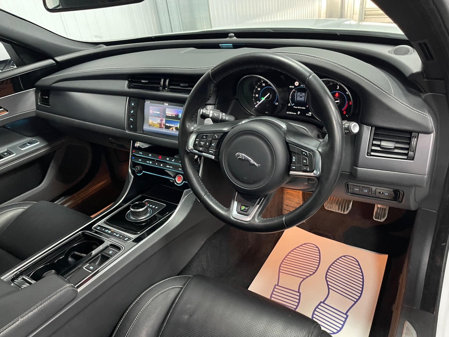 Used Jaguar XF 2018 for sale - 78085714: Photo 32