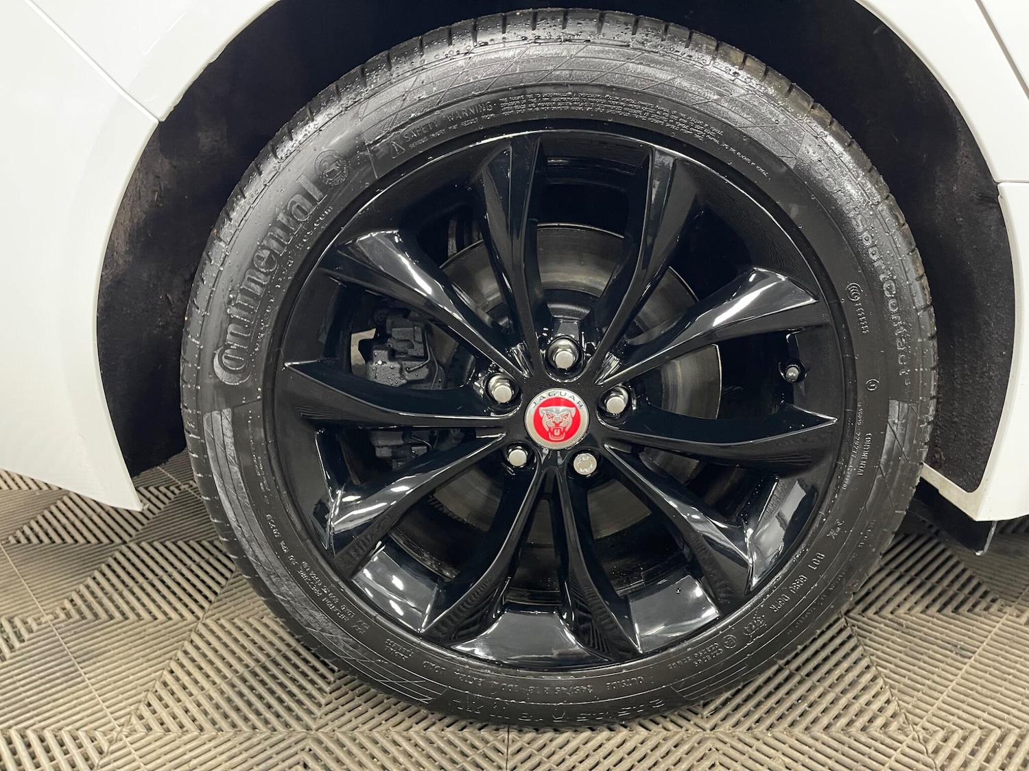 Used Jaguar XF 2018 for sale - 78085714: Photo 50