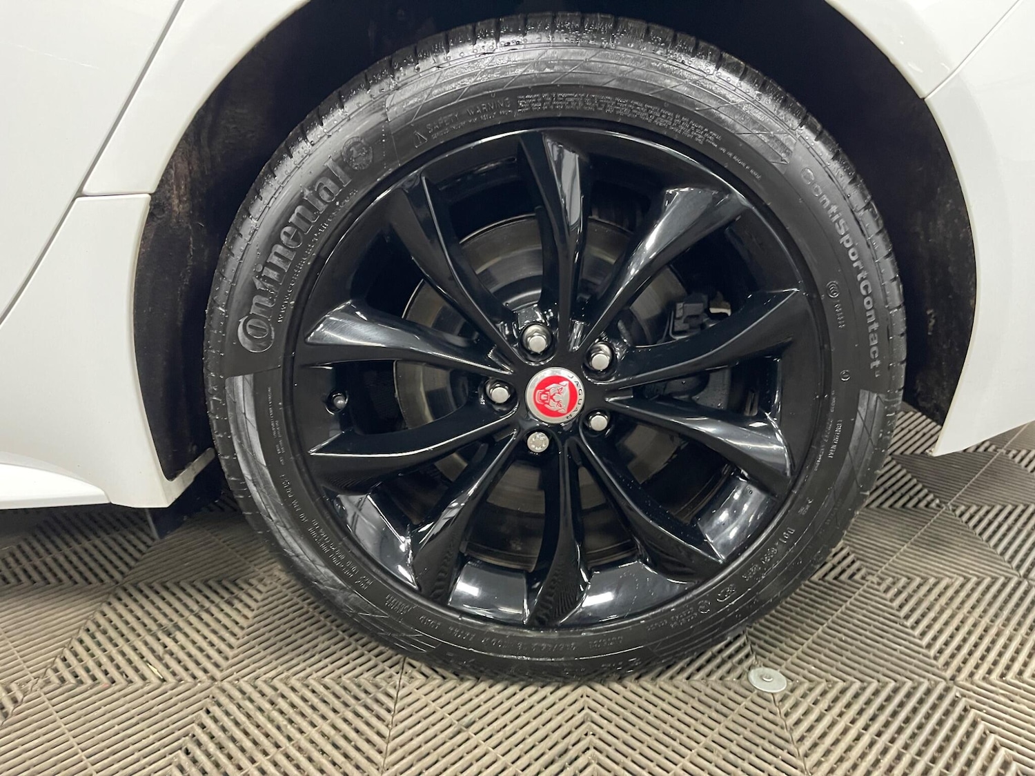 Used Jaguar XF 2018 for sale - 78085714: Photo 51