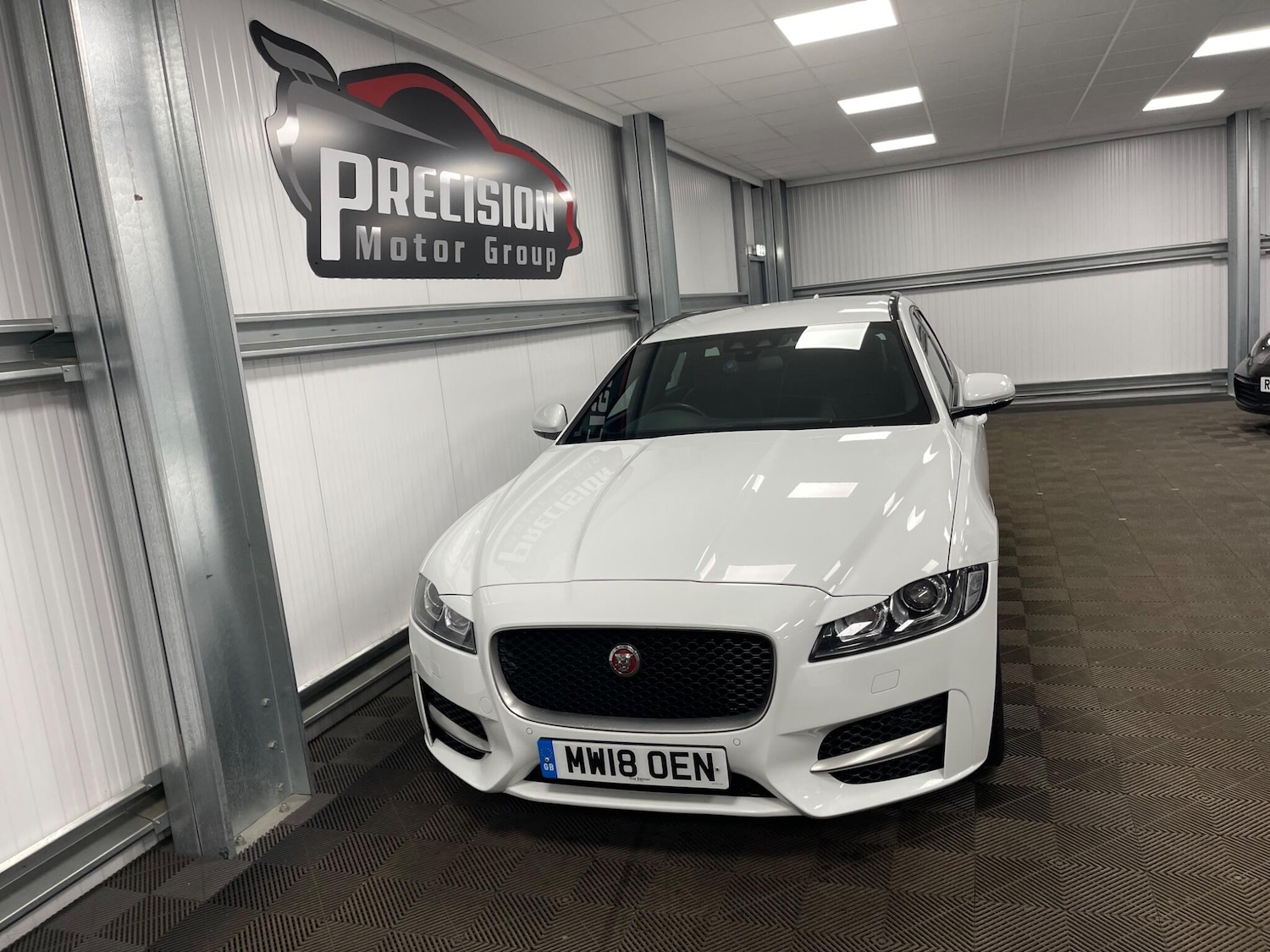 Used Jaguar XF 2018 for sale - 78085714: Photo 6