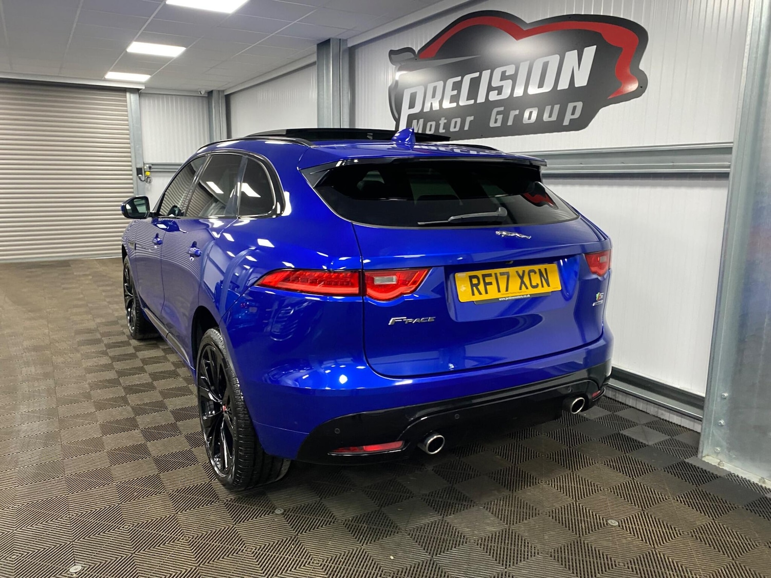 Used Jaguar F-Pace 2017 for sale - 76952502: Photo 13