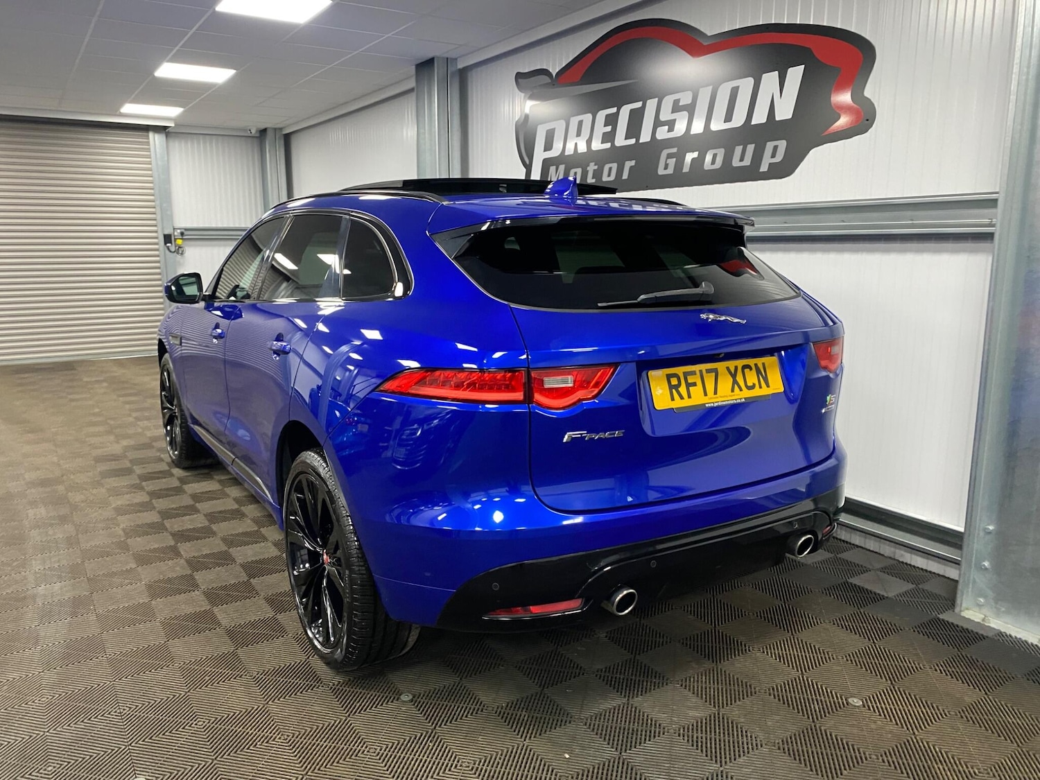 Used Jaguar F-Pace 2017 for sale - 76952502: Photo 14