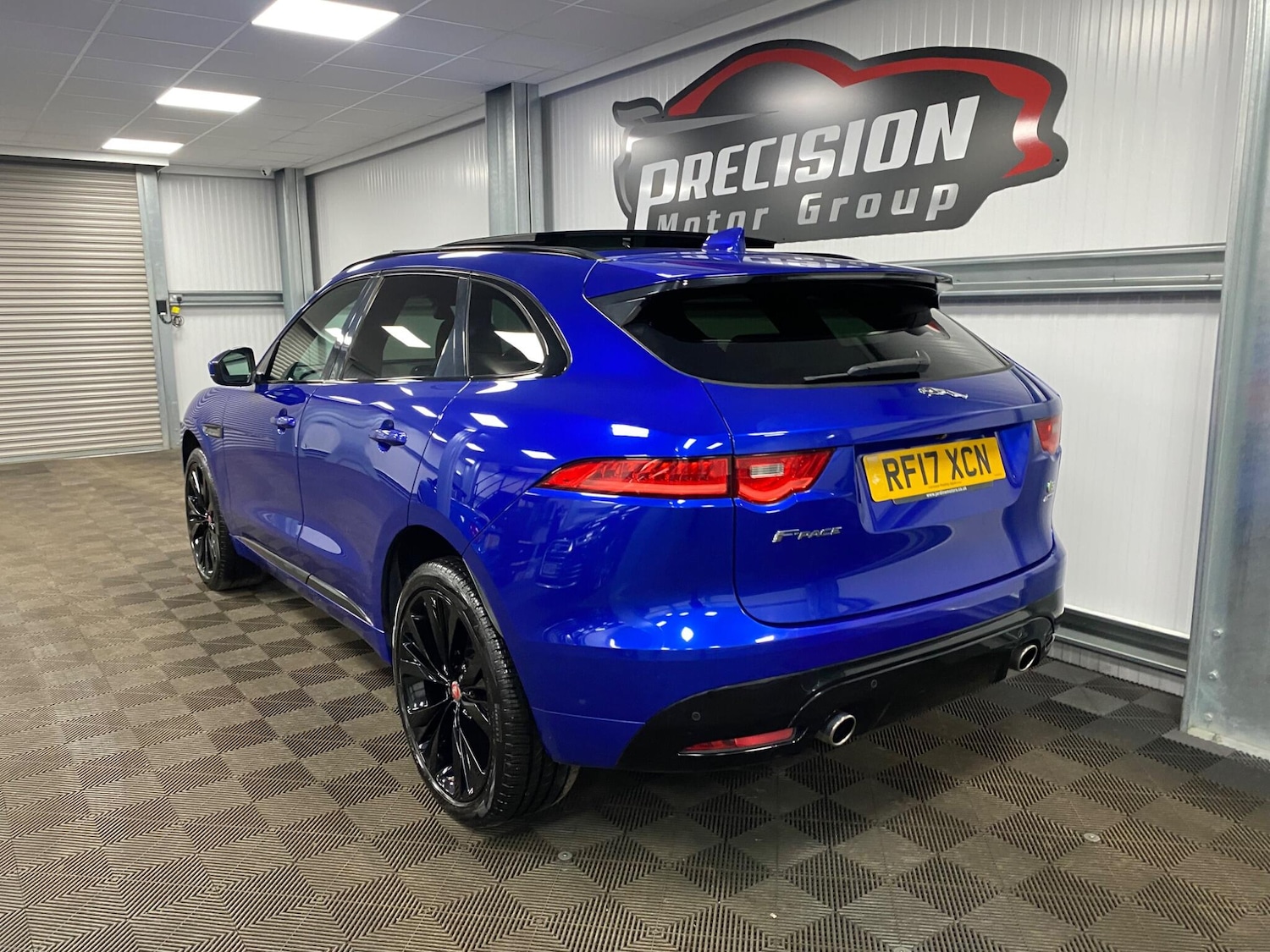 Used Jaguar F-Pace 2017 for sale - 76952502: Photo 15