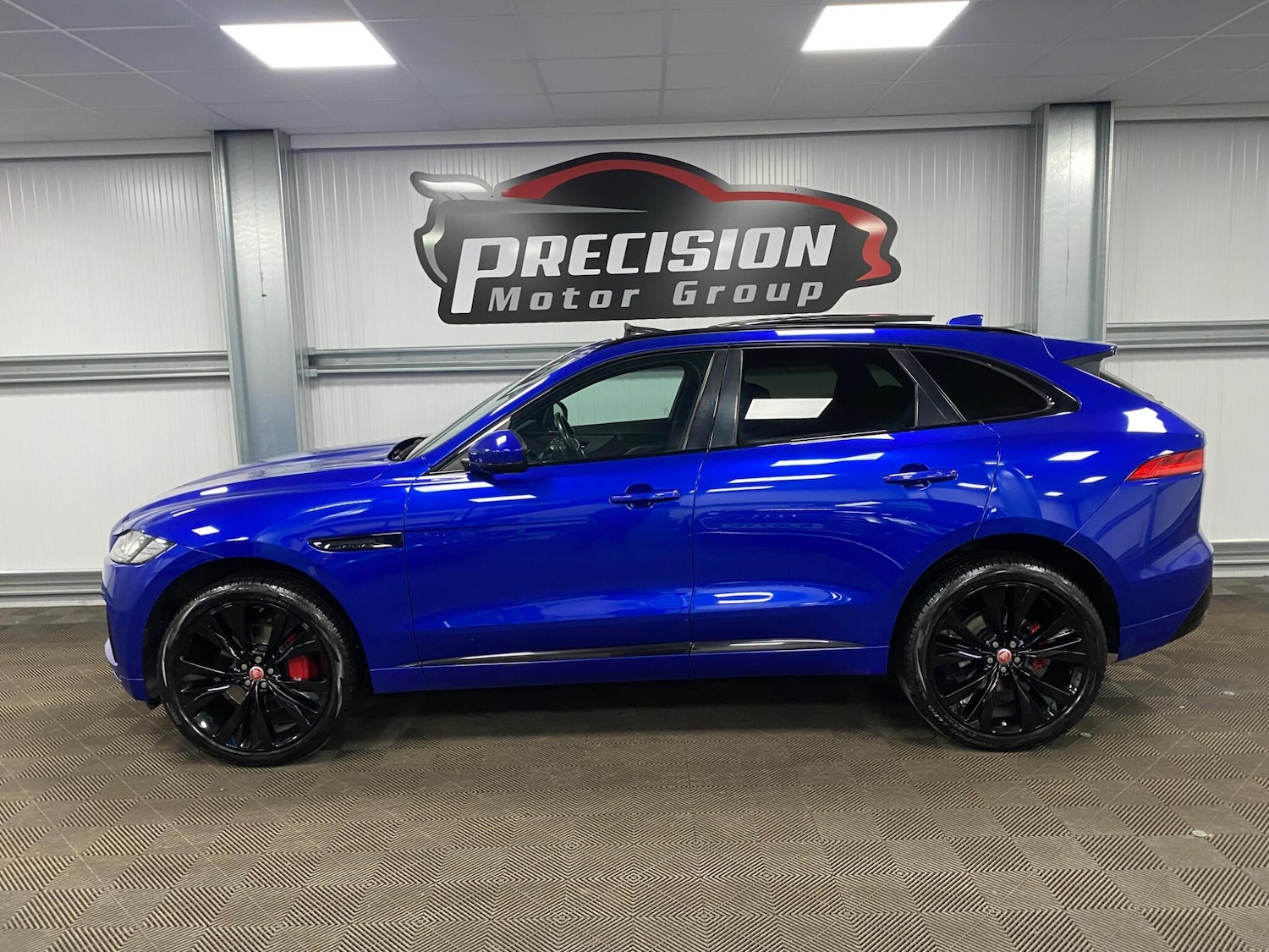Used Jaguar F-Pace 2017 for sale - 76952502: Photo 18