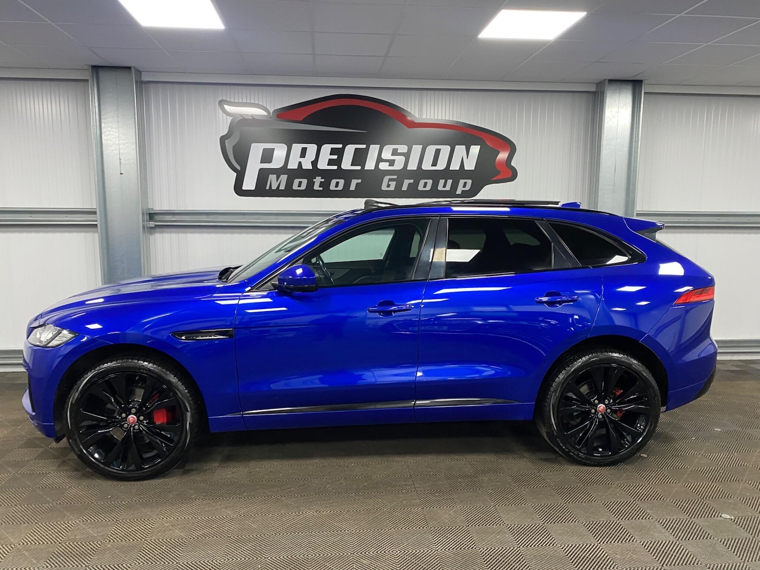 Used Jaguar F-Pace 2017 for sale - 76952502: Photo 21