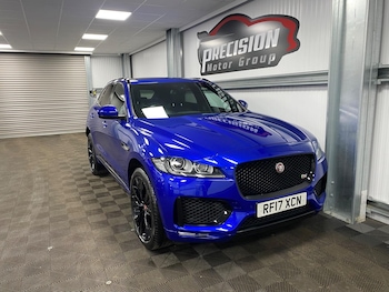 Used Jaguar F-Pace 2017 for sale - 76952502: Photo