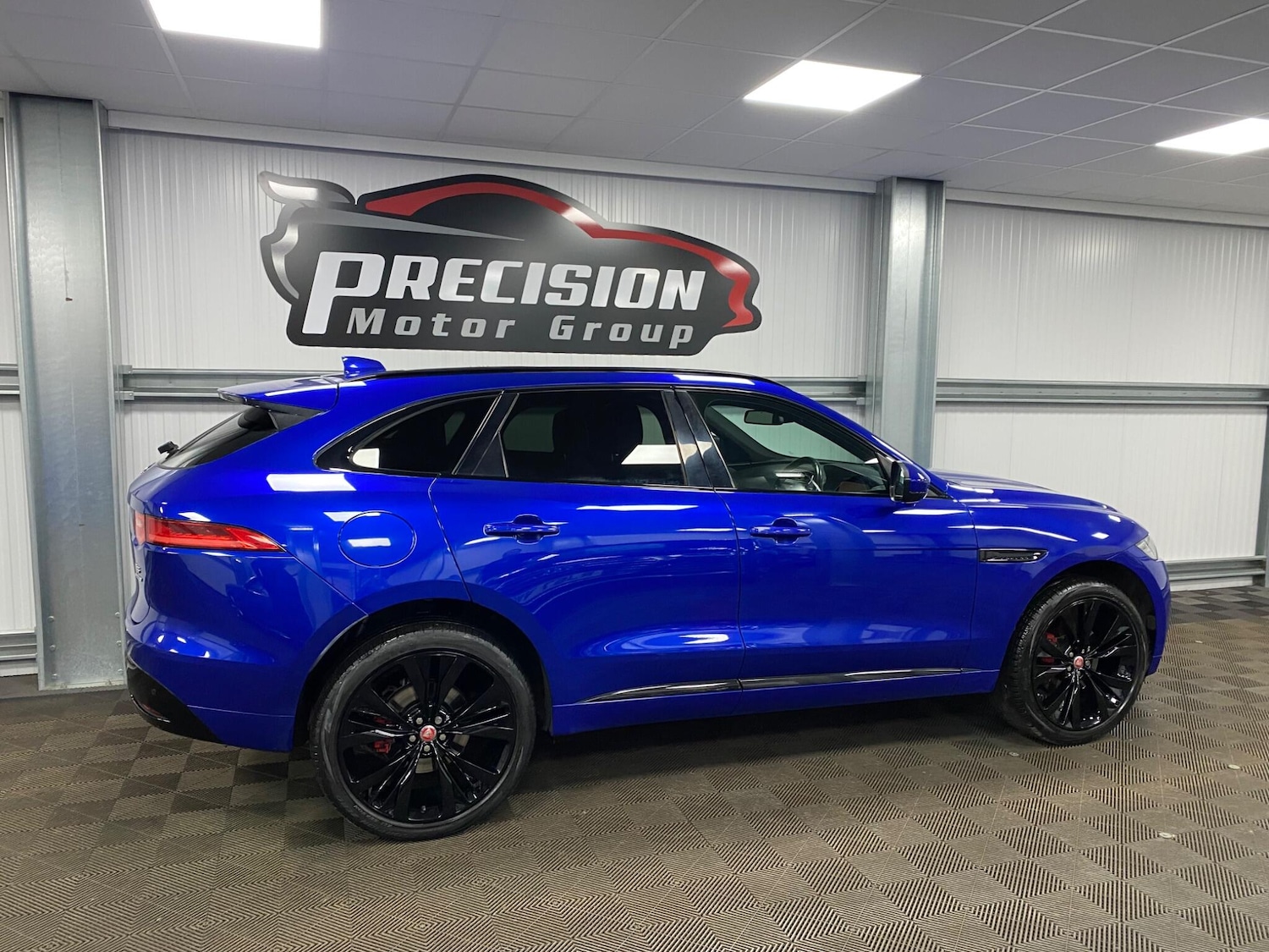 Used Jaguar F-Pace 2017 for sale - 76952502: Photo 30