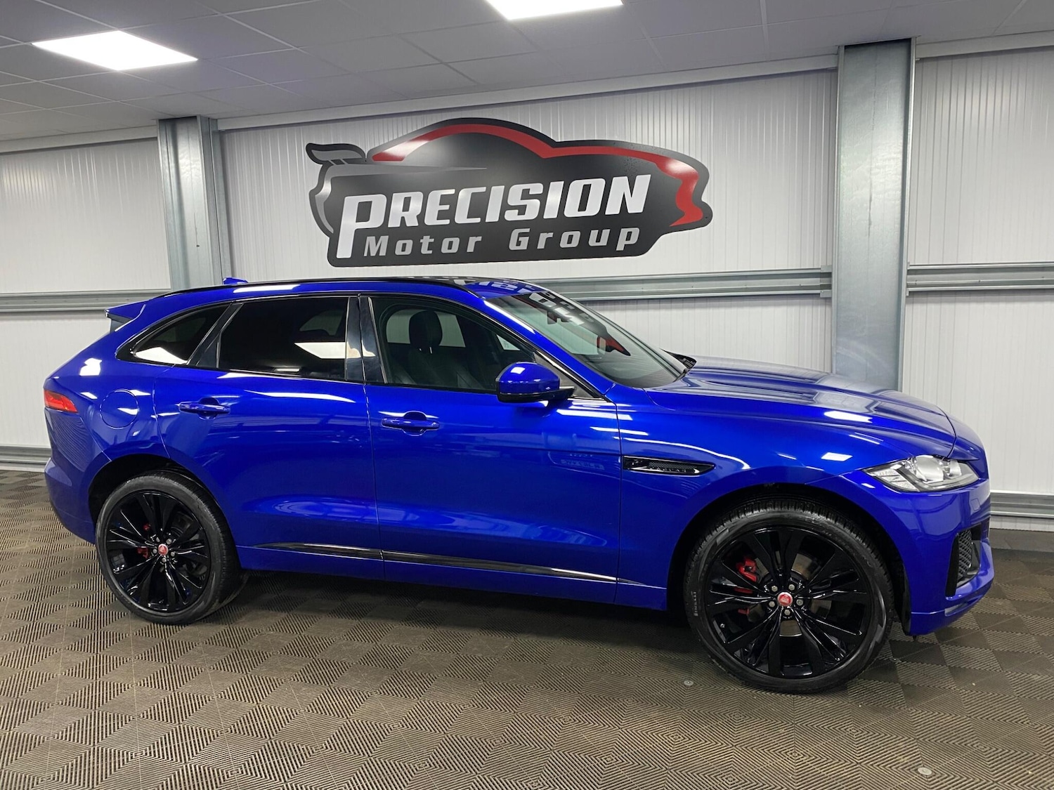 Used Jaguar F-Pace 2017 for sale - 76952502: Photo 33