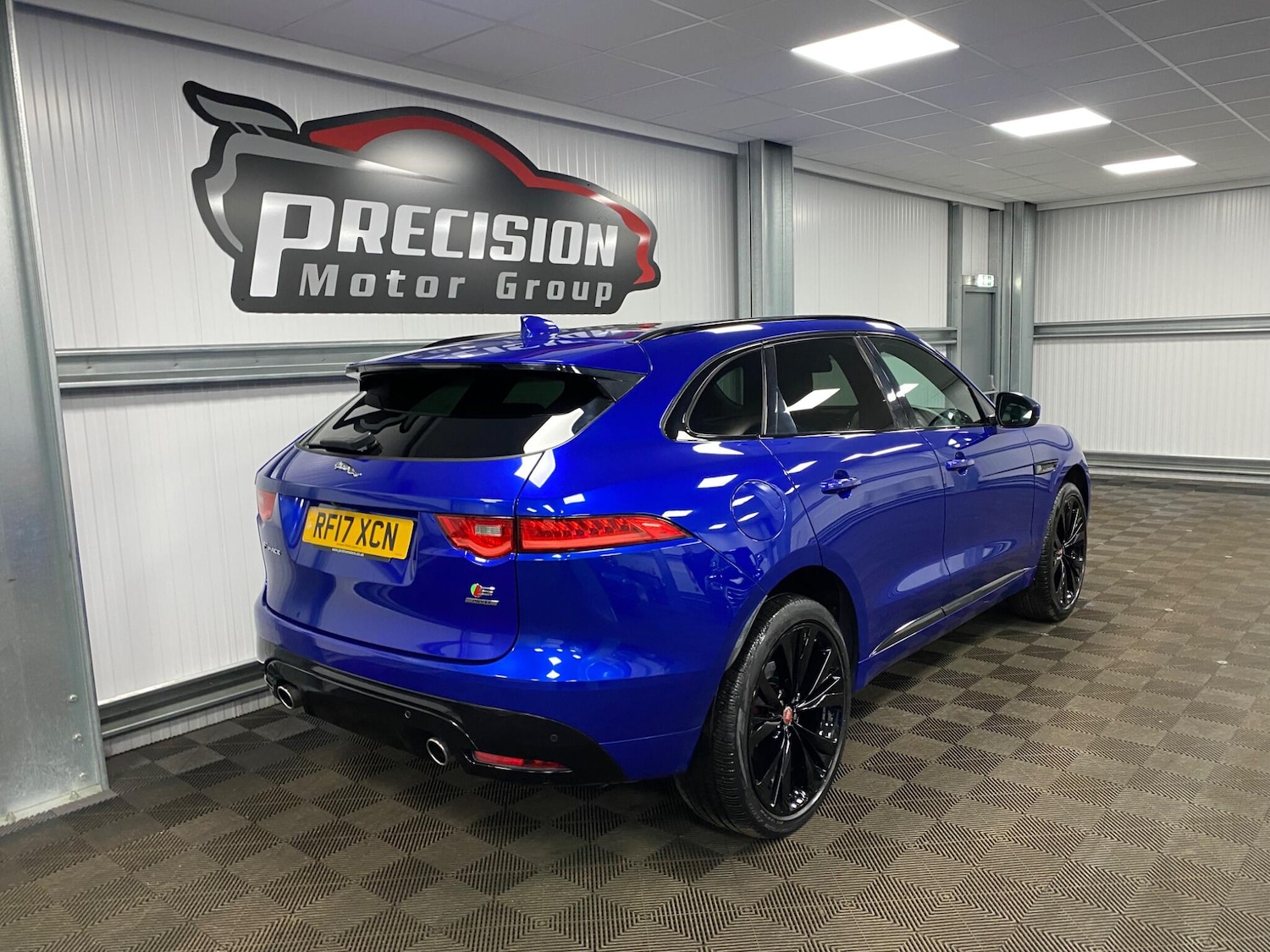 Used Jaguar F-Pace 2017 for sale - 76952502: Photo 34