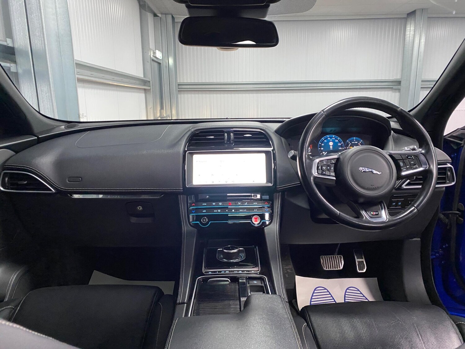 Used Jaguar F-Pace 2017 for sale - 76952502: Photo 37