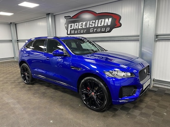 Used Jaguar F-Pace 2017 for sale - 76952502: Photo