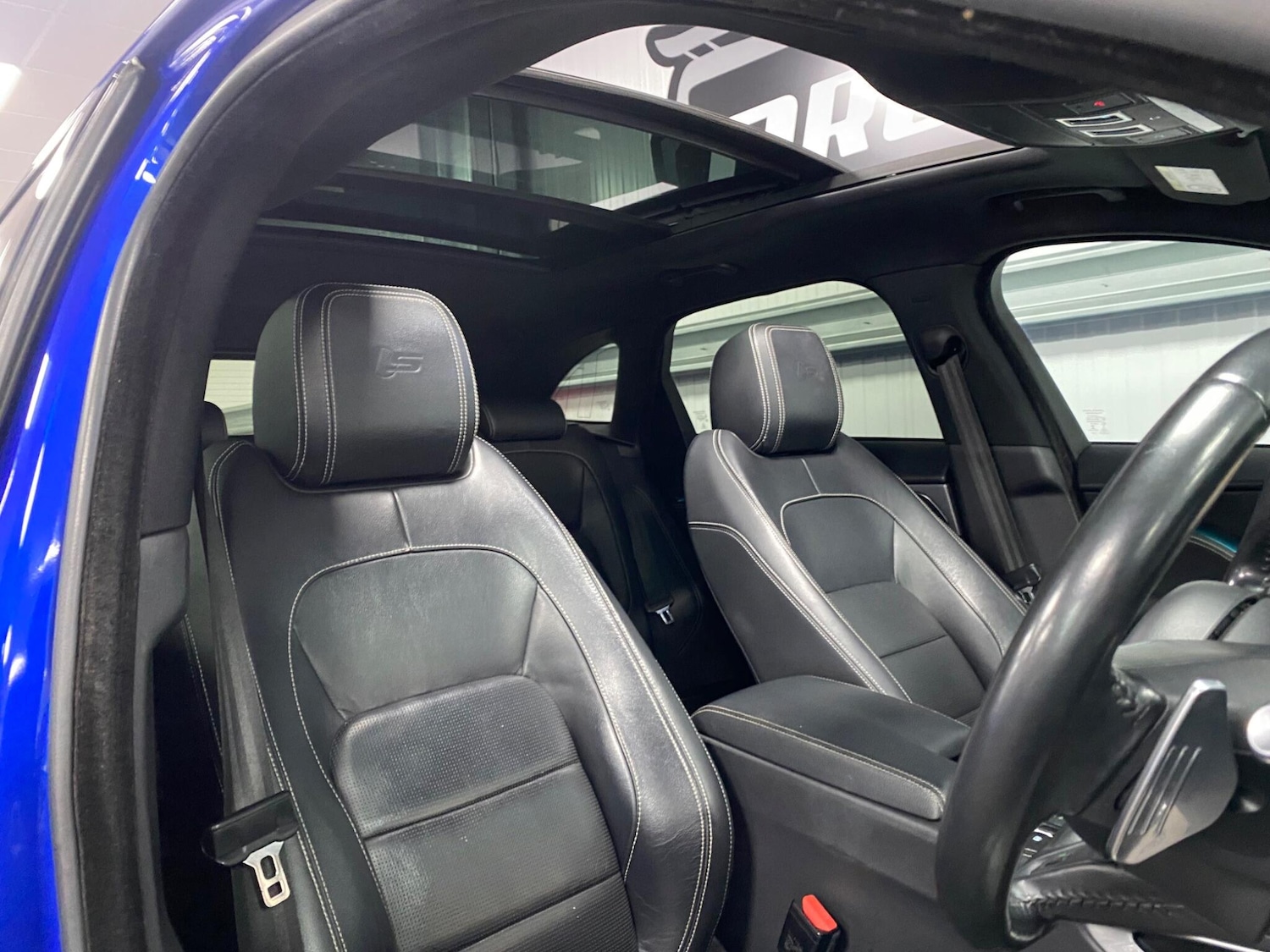 Used Jaguar F-Pace 2017 for sale - 76952502: Photo 43