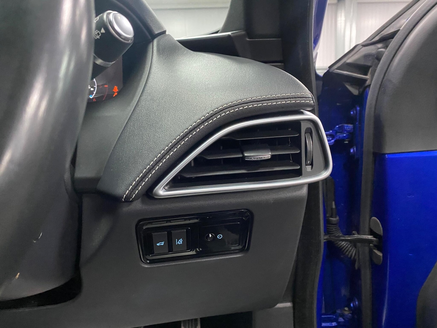 Used Jaguar F-Pace 2017 for sale - 76952502: Photo 46