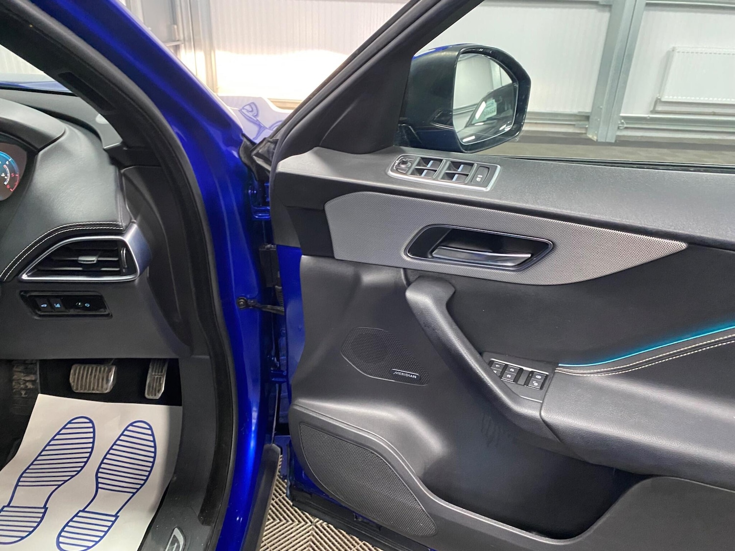 Used Jaguar F-Pace 2017 for sale - 76952502: Photo 51