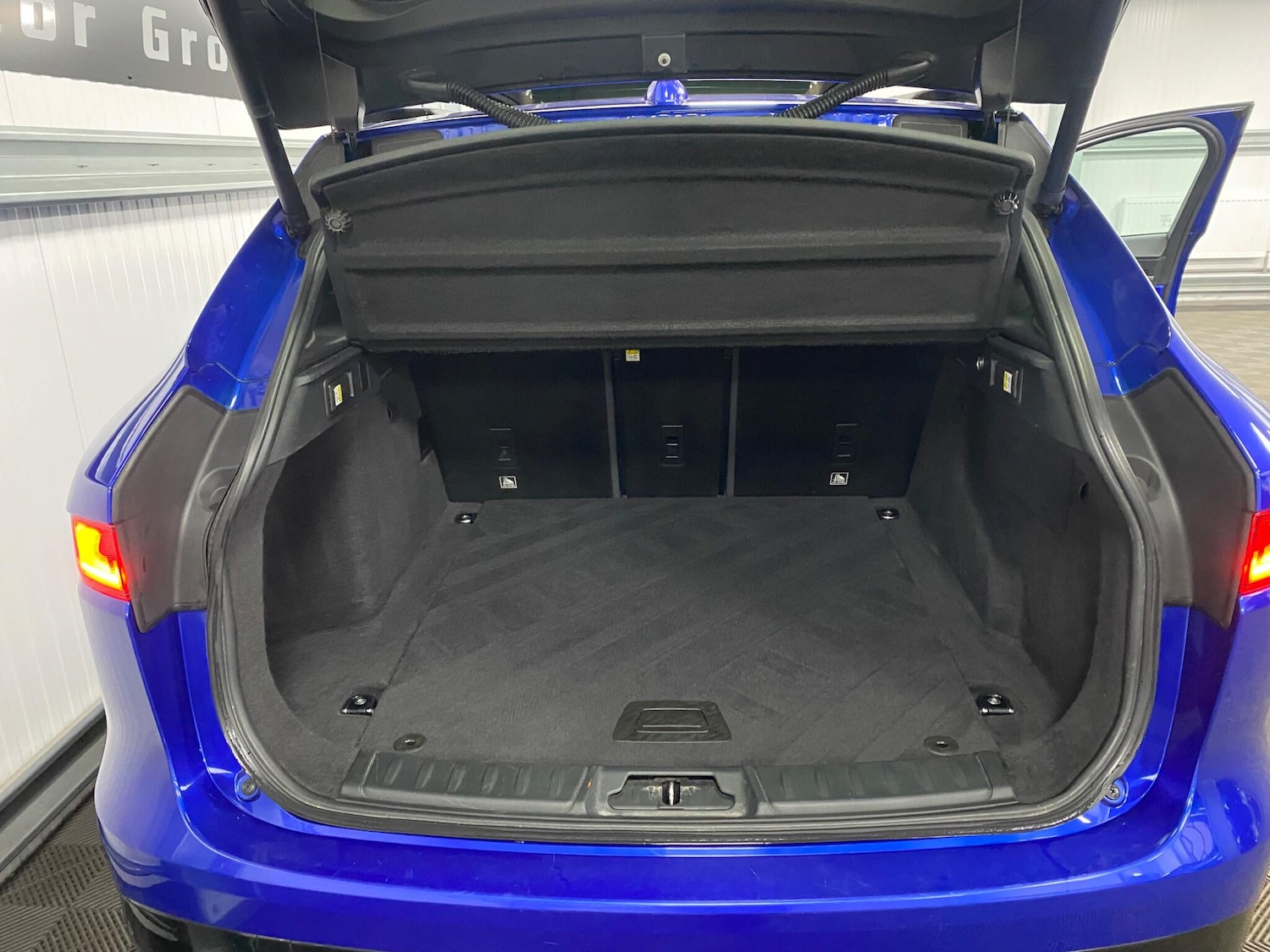 Used Jaguar F-Pace 2017 for sale - 76952502: Photo 55