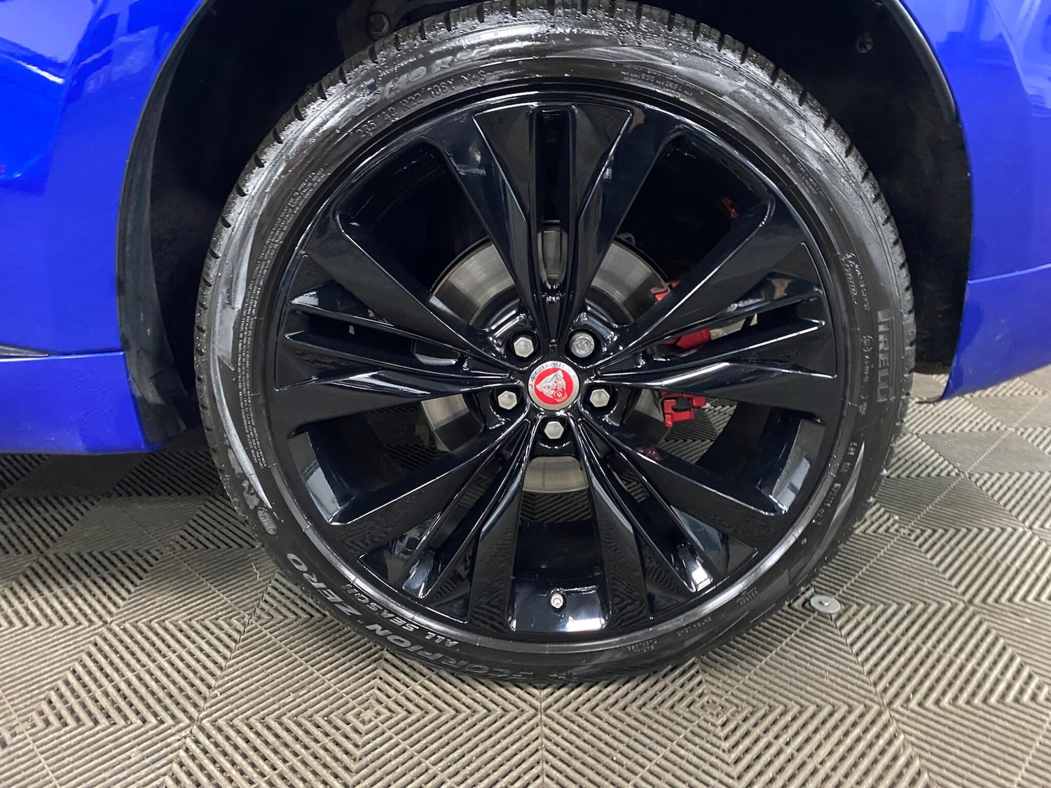 Used Jaguar F-Pace 2017 for sale - 76952502: Photo 59