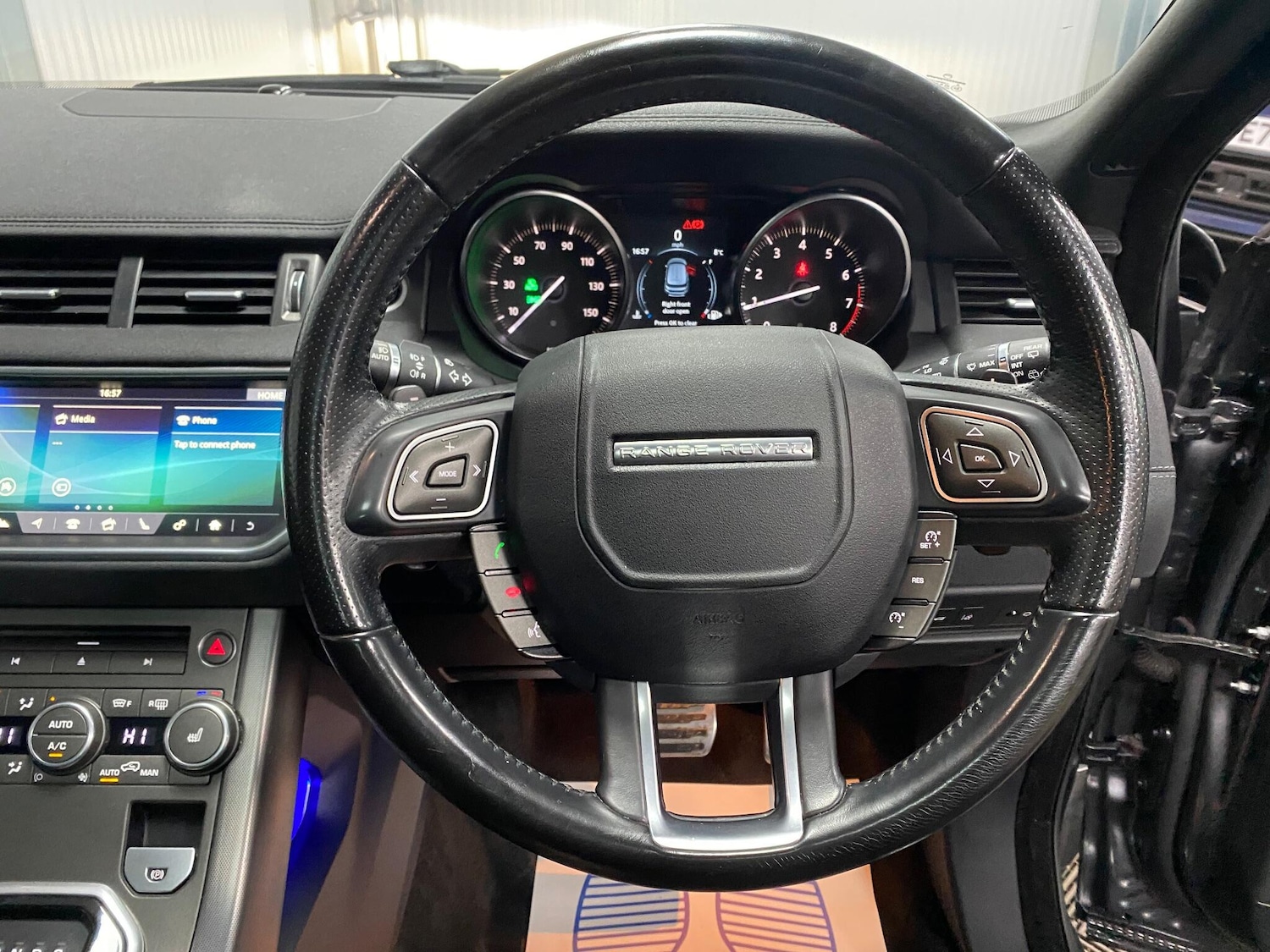 Used Land Rover Range Rover Evoque 2018 for sale - 76953587: Photo 32