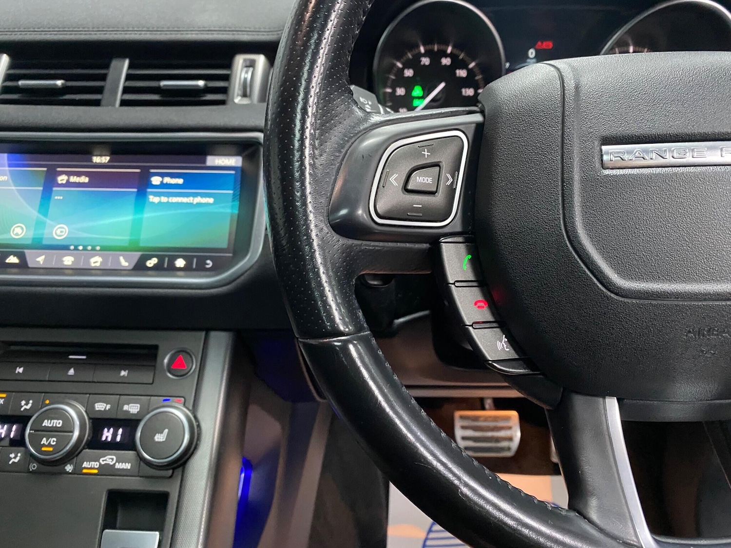 Used Land Rover Range Rover Evoque 2018 for sale - 76953587: Photo 43