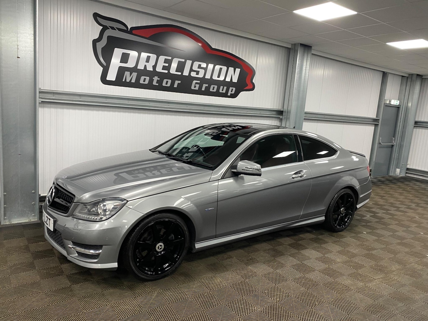 Used Mercedes-Benz C Class 2012 for sale - 77230092: Photo 8