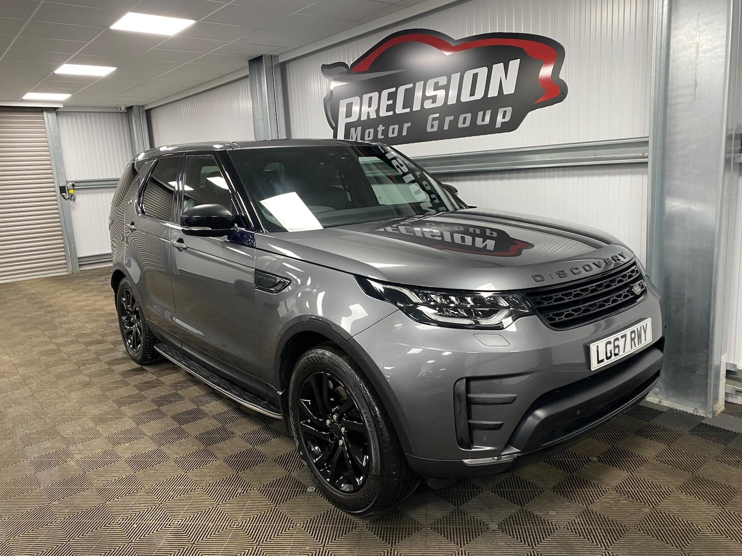 Used Land Rover Discovery 2017 for sale - 77163639: Photo 11