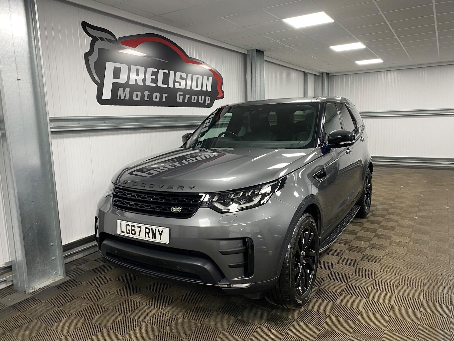 Used Land Rover Discovery 2017 for sale - 77163639: Photo 13