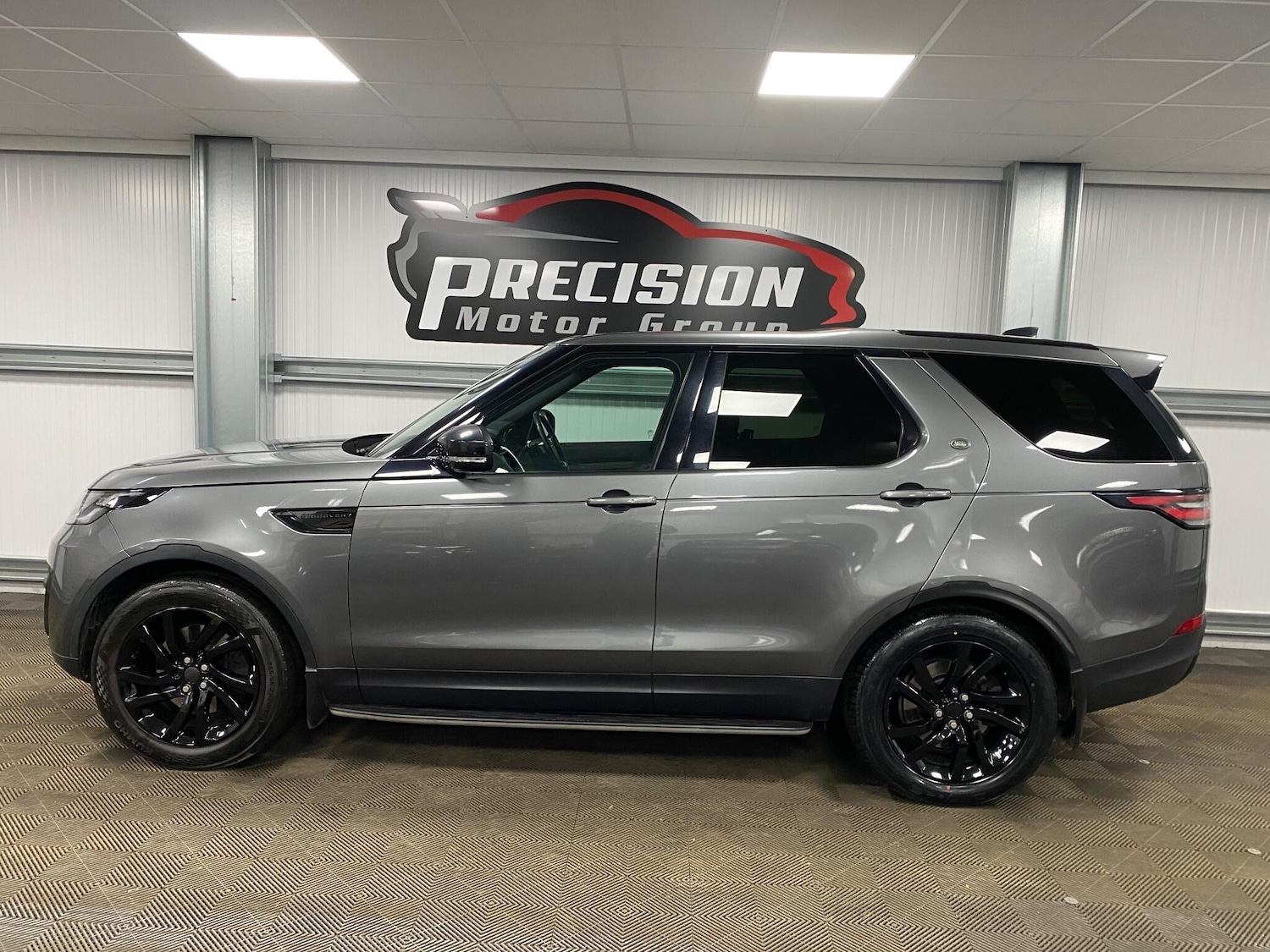 Used Land Rover Discovery 2017 for sale - 77163639: Photo 19