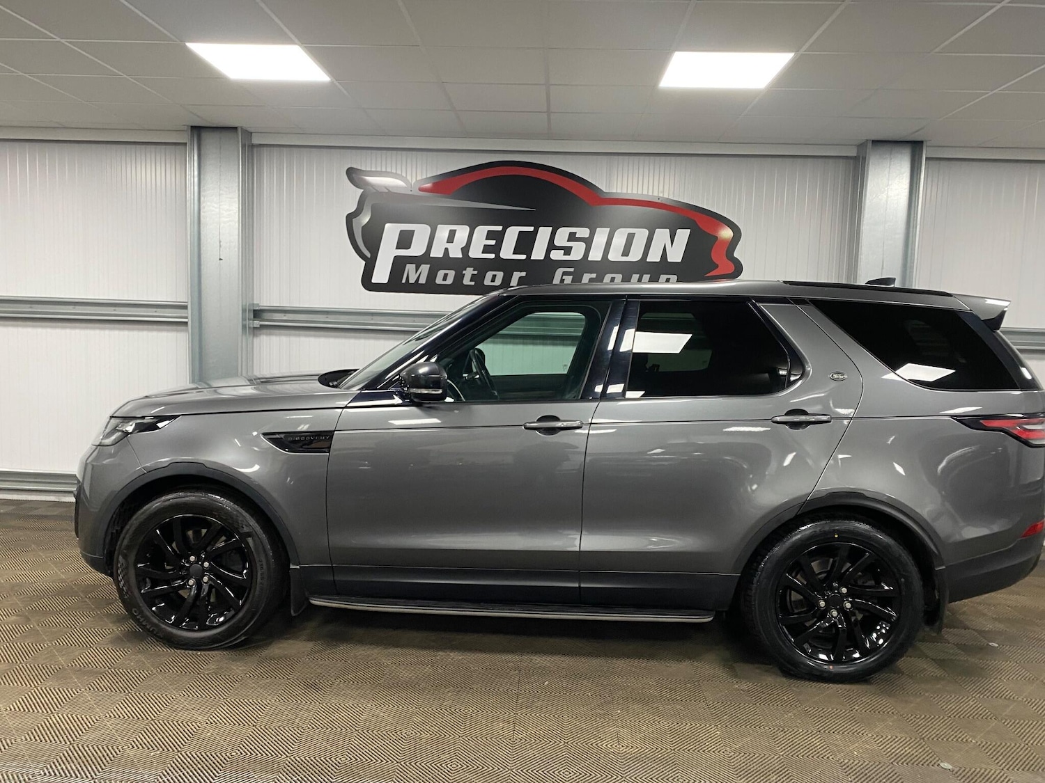 Used Land Rover Discovery 2017 for sale - 77163639: Photo 20