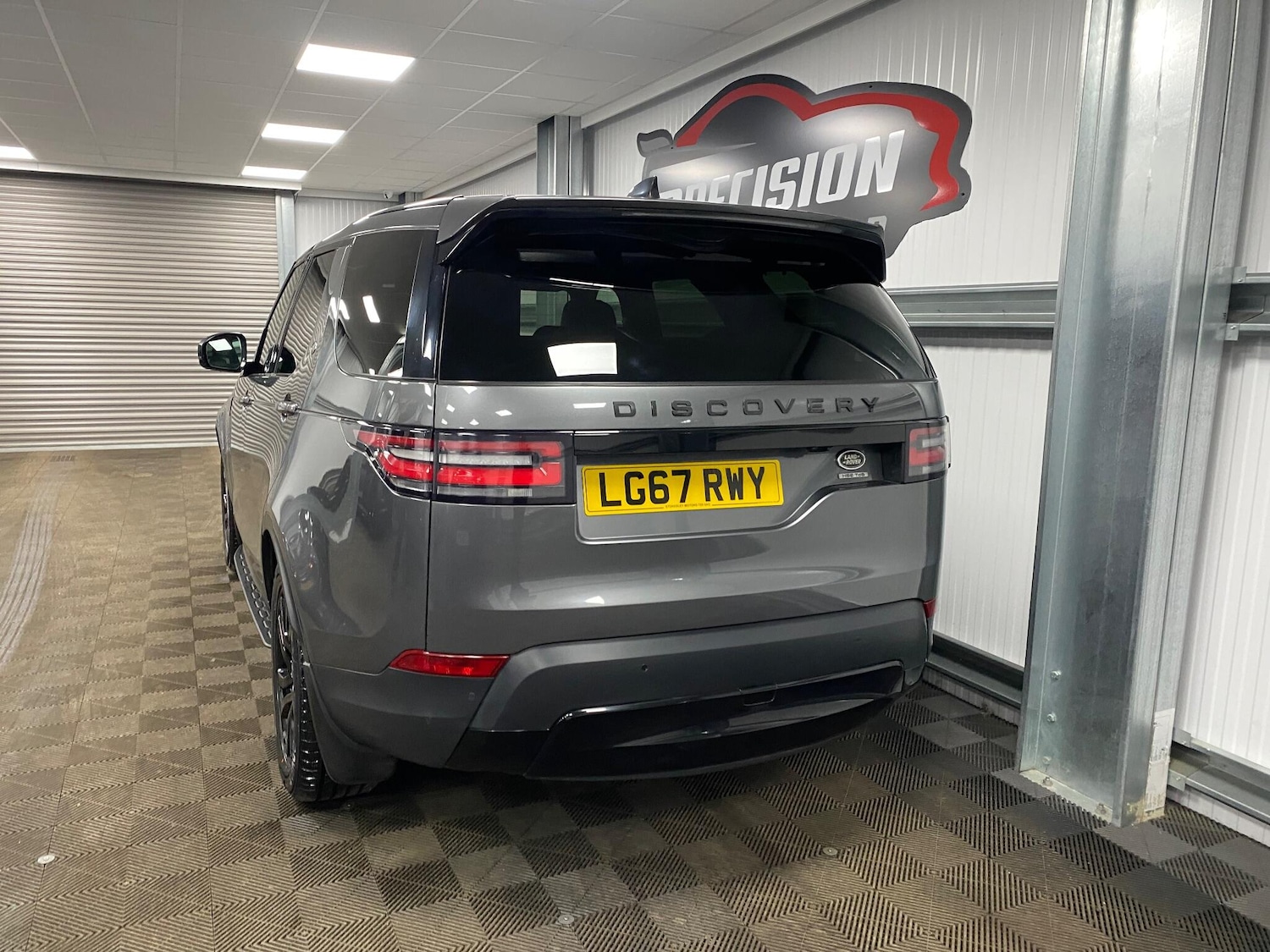 Used Land Rover Discovery 2017 for sale - 77163639: Photo 25